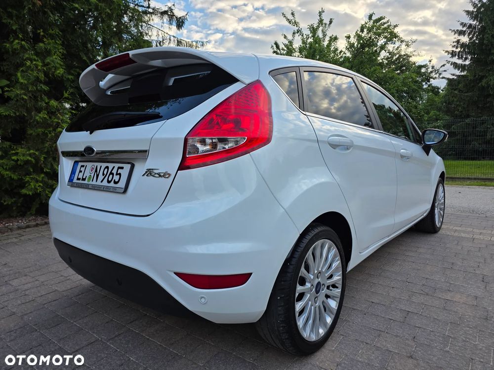 Ford Fiesta 1.4 Titanium - 14