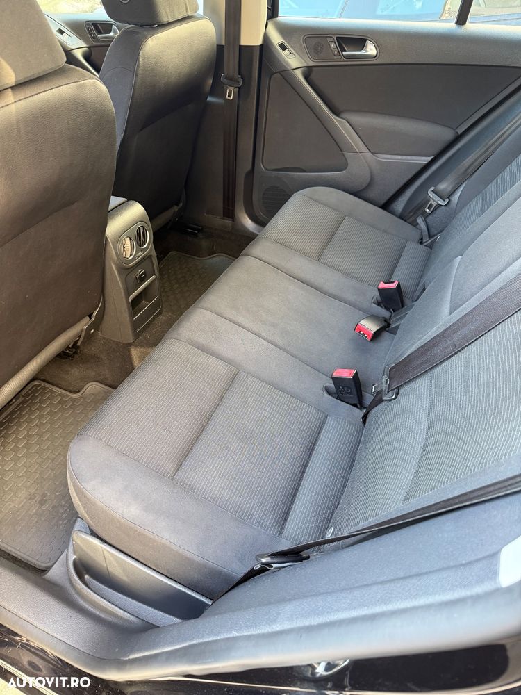 Volkswagen Tiguan - 11