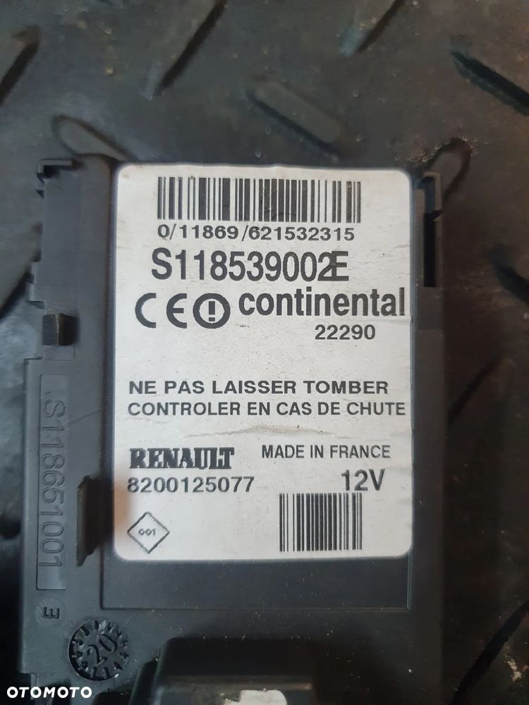 Czytnik karty kart RENAULT LAGUNA MEGANE II  8200125077 S118539002E POSIADAM 2 SZT - 4
