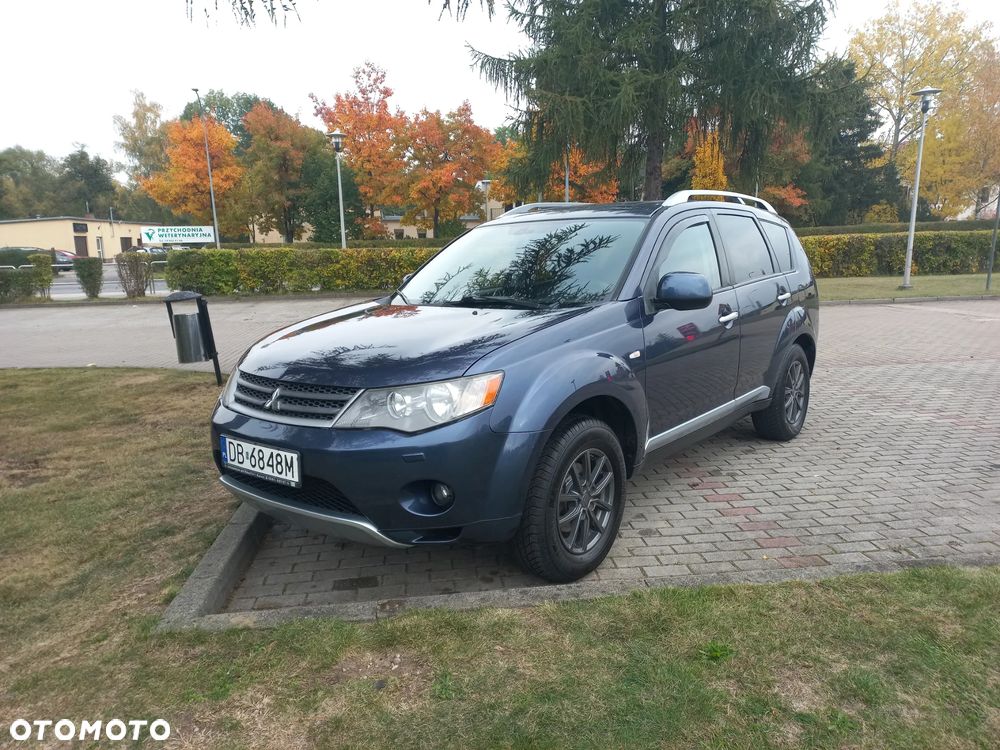 Mitsubishi Outlander - 13