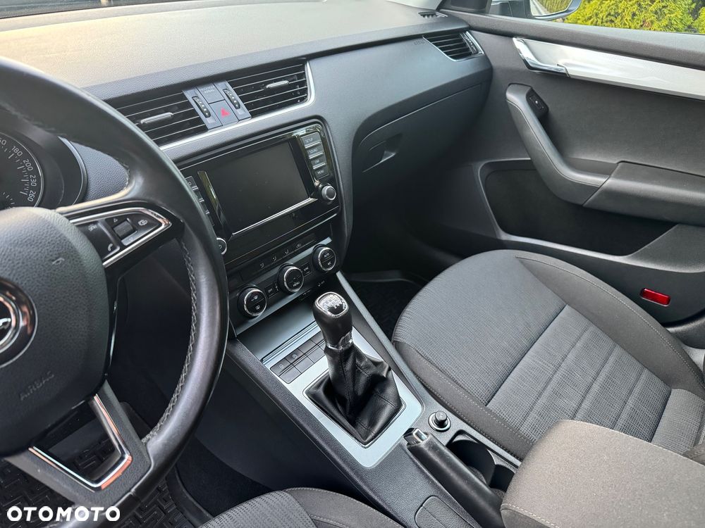 Skoda Octavia 1.4 TSI Joy - 17