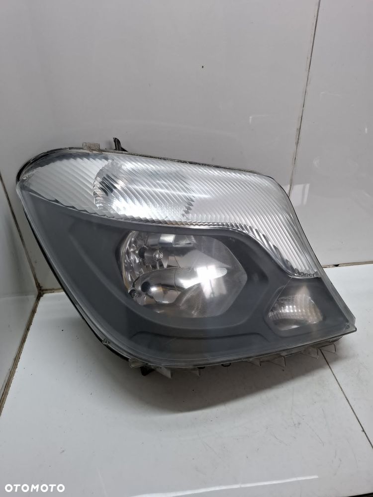 LAMPA PRAWA PRZEDNIA PRZÓD MERCEDES W906 LIFT ZWYKŁA H7 A9068202461 - 3