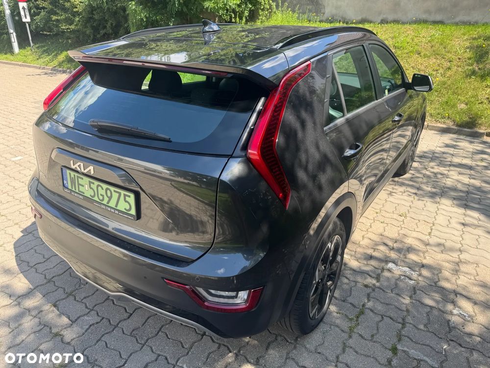 Kia Niro e-Niro 64kWh M - 11