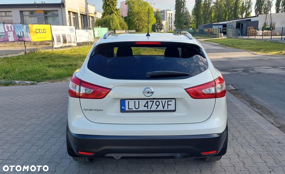 Nissan Qashqai 1.6 DCi Xtronic TEKNA - 6