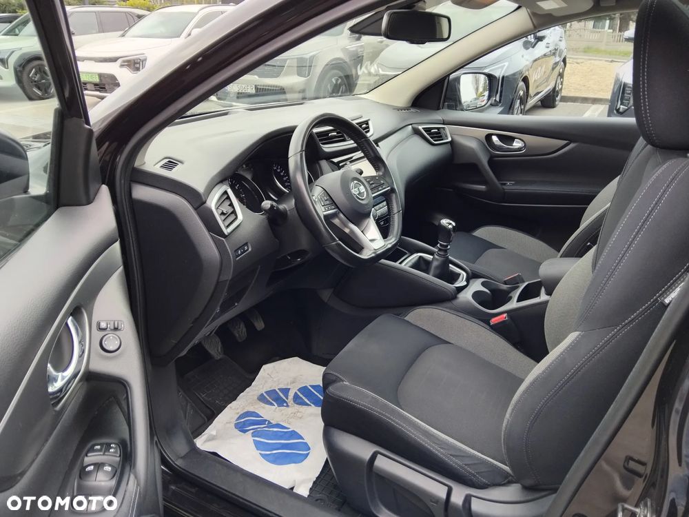 Nissan Qashqai 1.2 DIG-T N-Connecta EU6 - 6