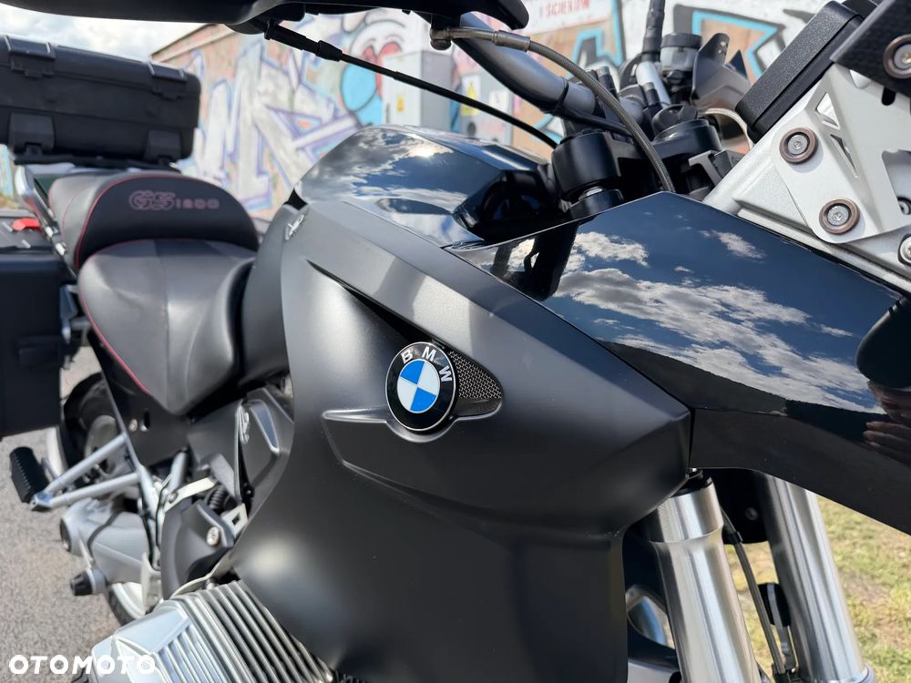 BMW R - 8