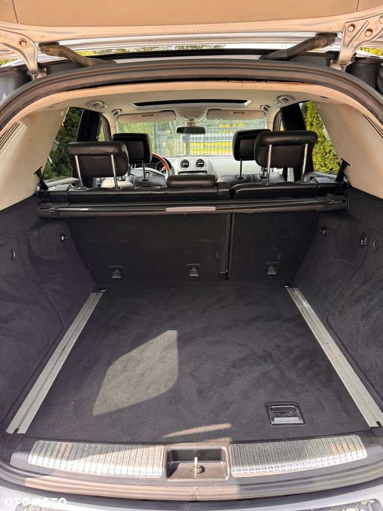 Mercedes-Benz ML 500 4-Matic - 30