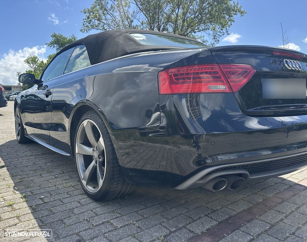Audi A5 Cabrio 2.0 TDi Multitronic S-line - 4