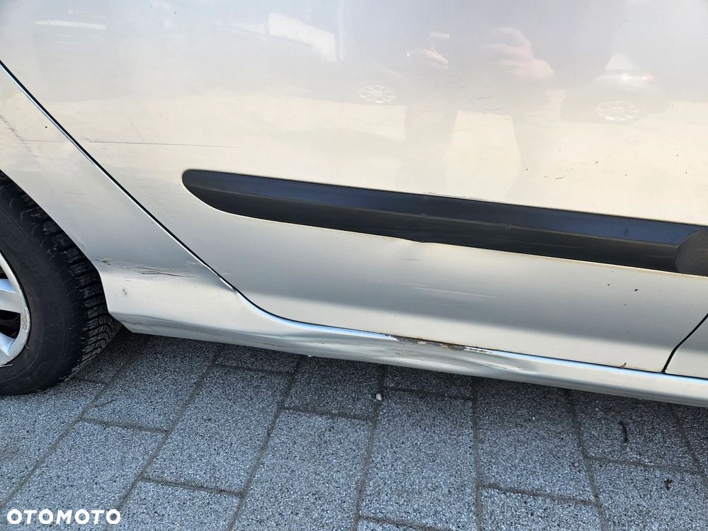 Peugeot 308 1.6 HDi Trendy - 21