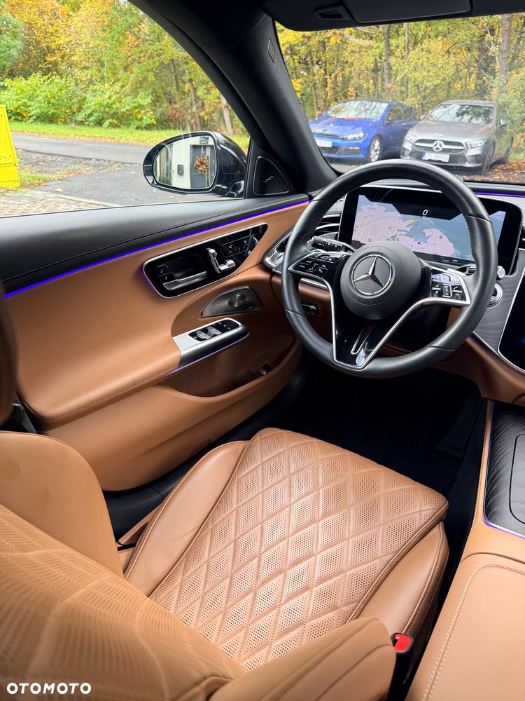 Mercedes-Benz Klasa E 220 d mHEV Exclusive 9G-Tronic - 24