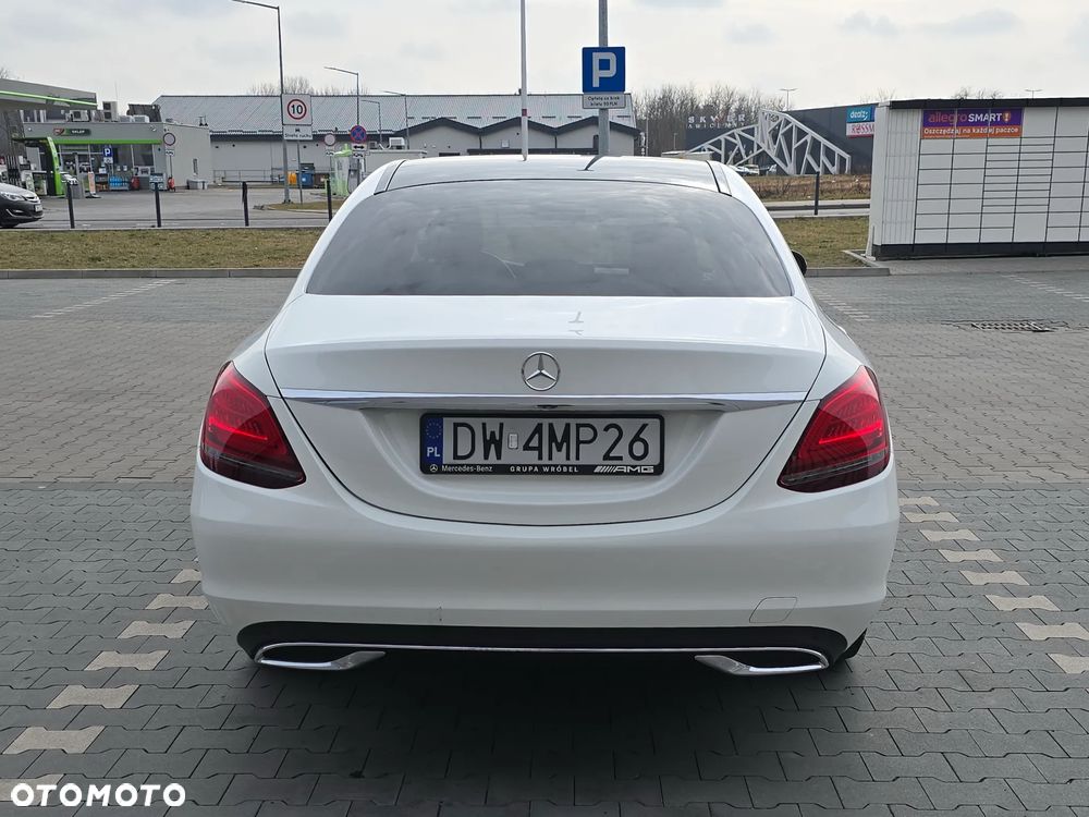 Mercedes-Benz Klasa C 180 9G-TRONIC - 4