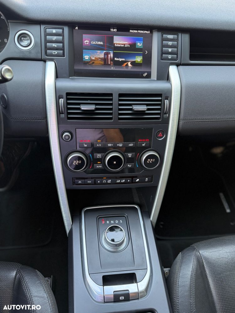 Land Rover Discovery Sport - 8