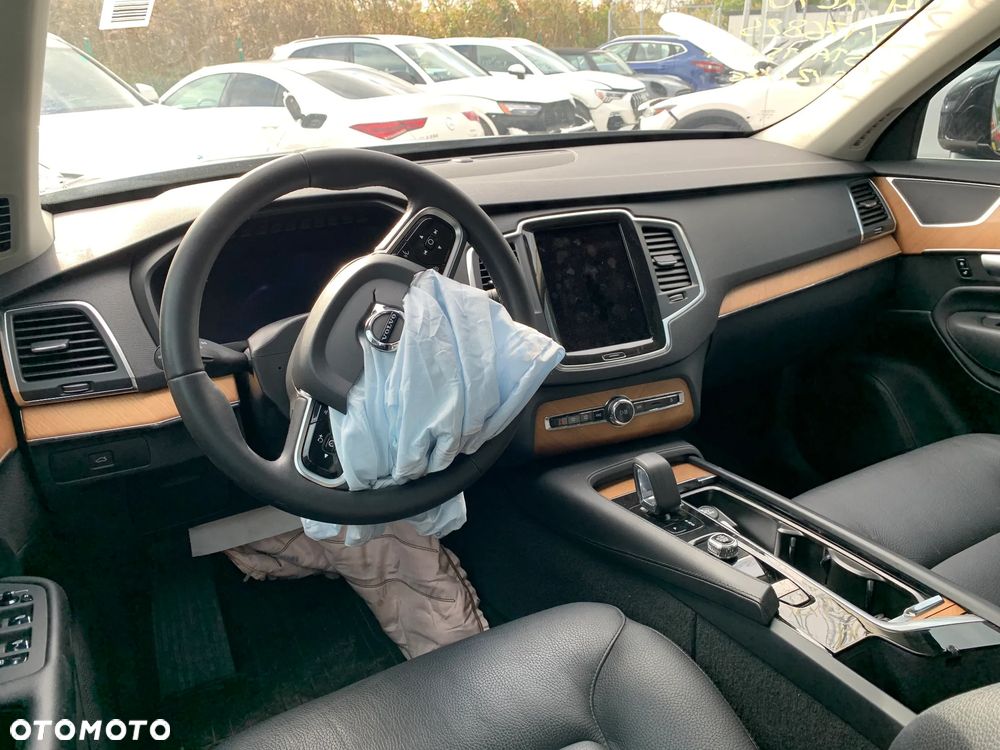 Volvo XC 90 - 14
