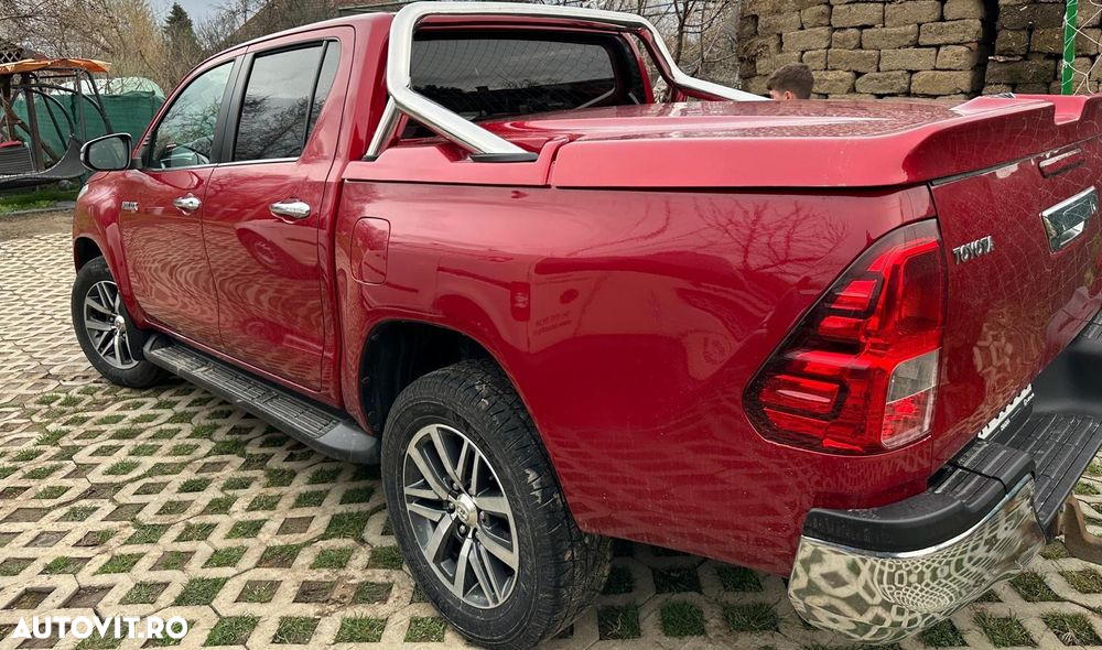 Toyota Hilux 4x4 Double Cab A/T Invincible - 10