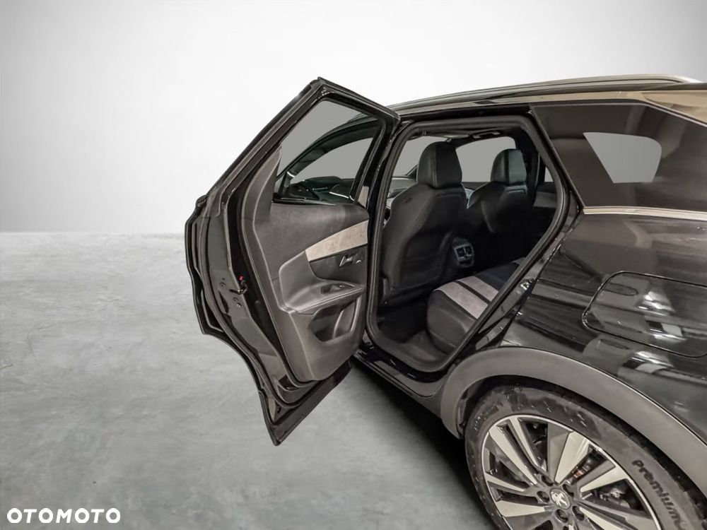 Peugeot 3008 1.6 PureTech Hybrid4 PHEV Allure Pack S&S EAT8 - 8