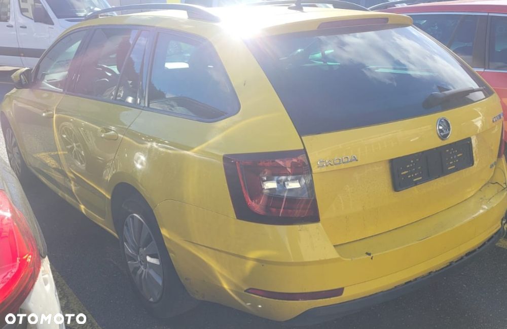 Skoda Octavia 2.0 TDI 4x4 Clever DSG - 10