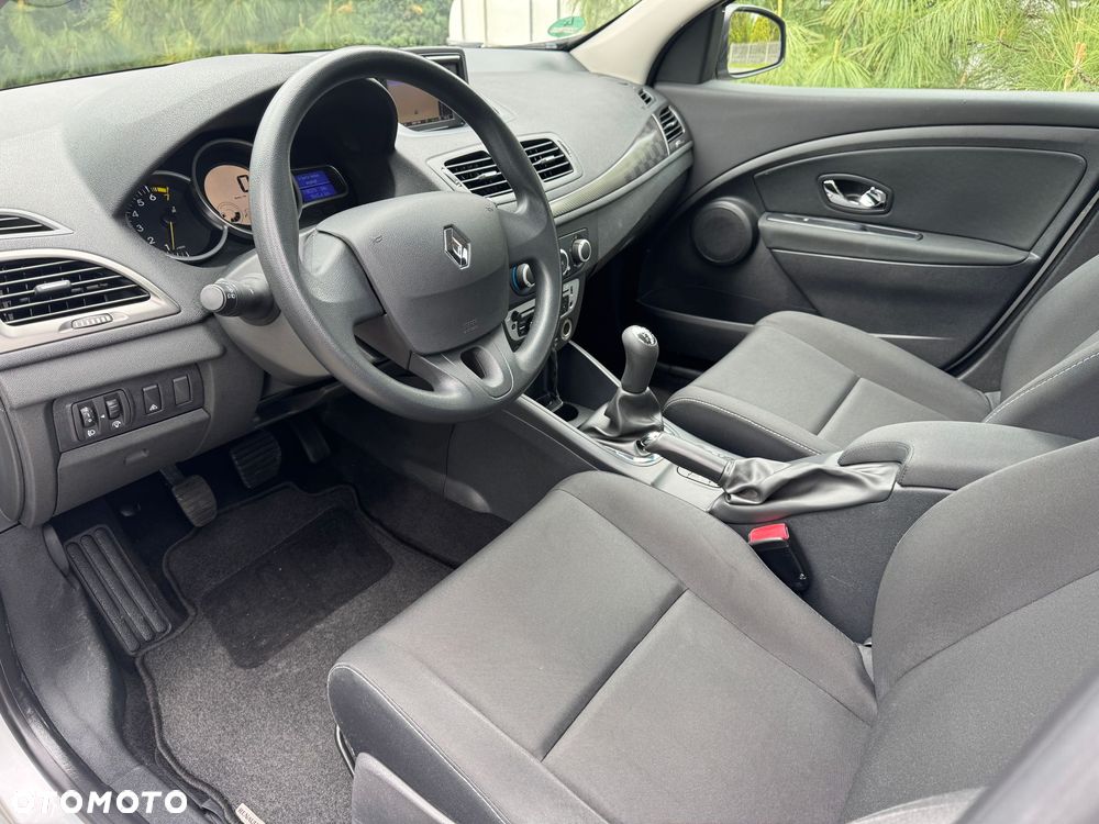 Renault Megane 1.6 16V 100 Authentique - 5