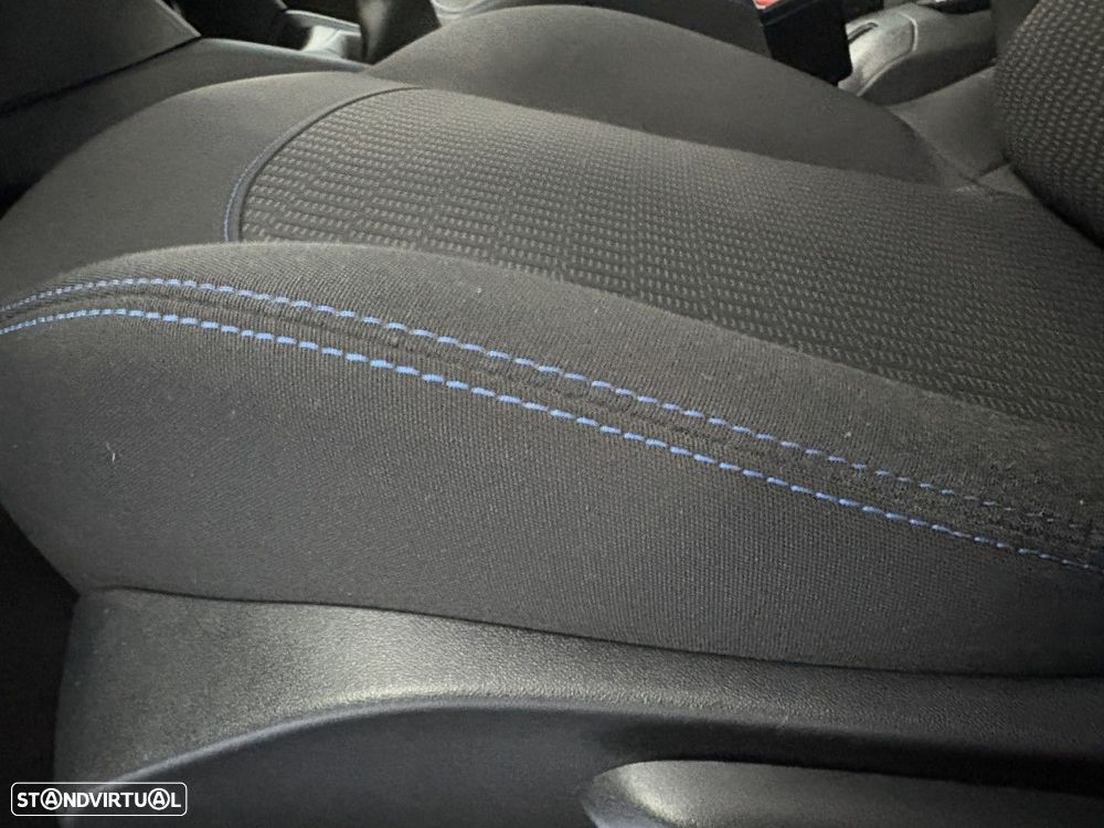 Peugeot 208 1.2 PureTech Signature - 15