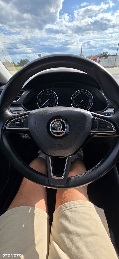 Skoda Superb 2.0 TDI 4x4 Style DSG - 9