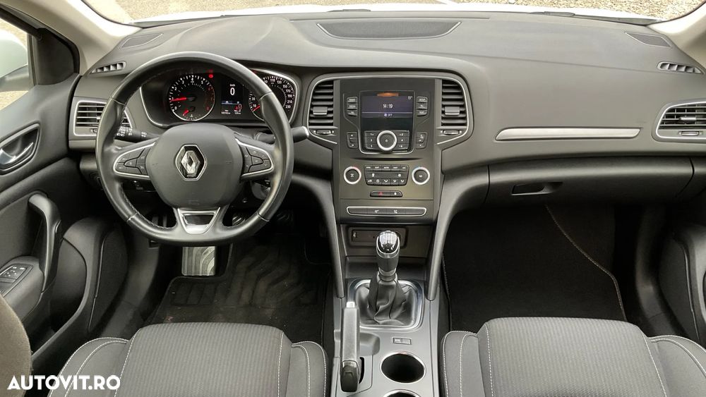 Renault Megane - 8