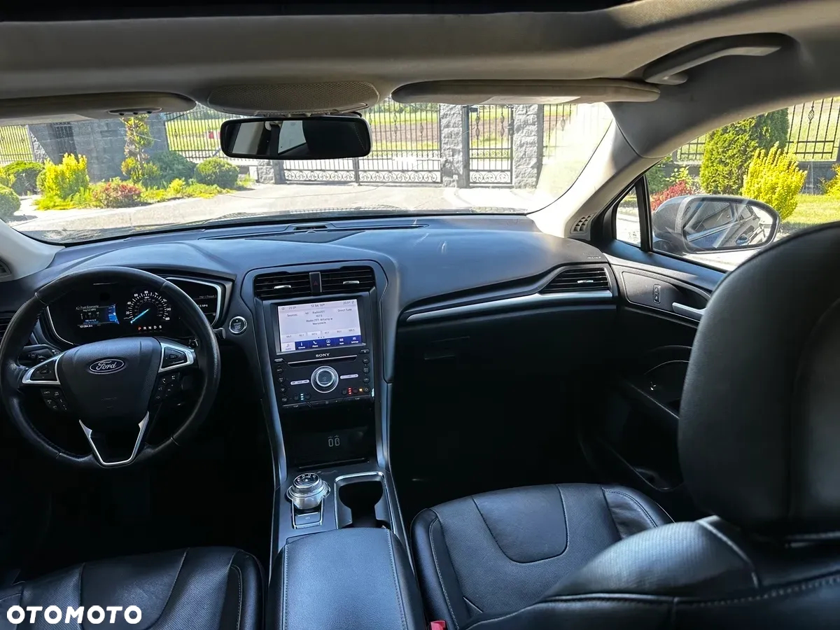 Ford Fusion 2.0 EcoBoost Titanium - 17