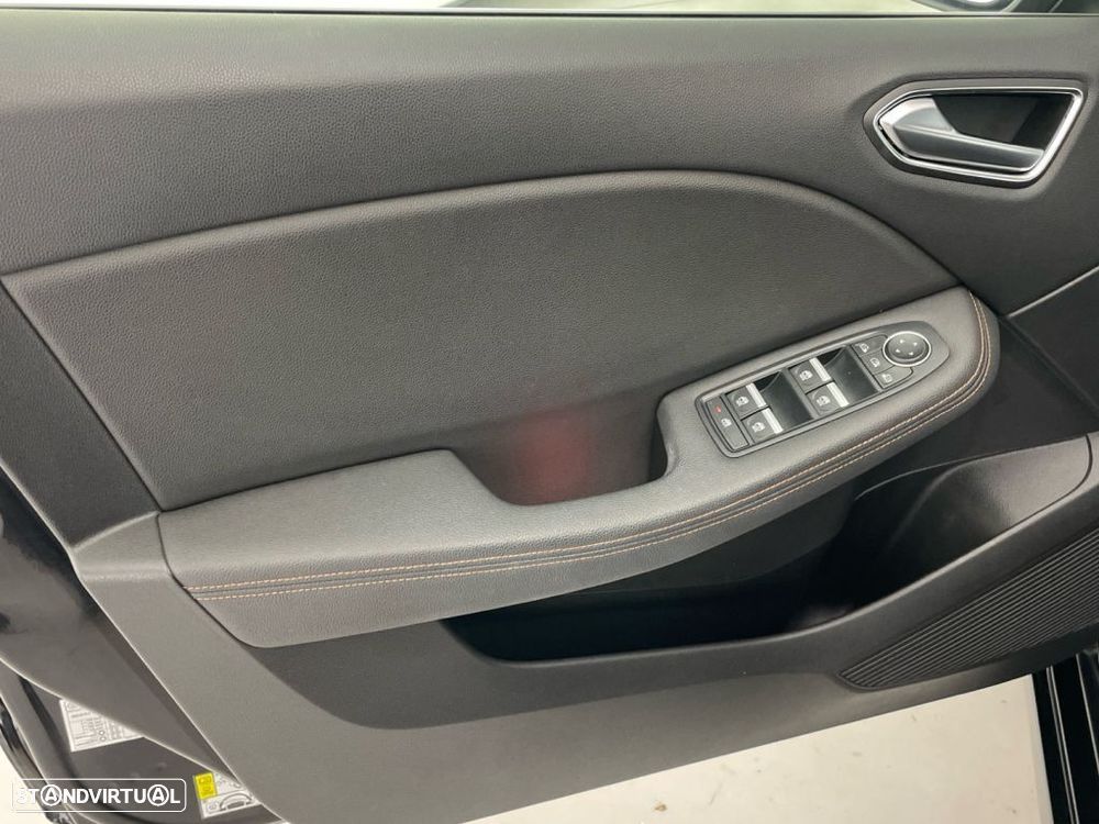 Renault Clio 1.3 TCe Initiale Paris EDC - 17