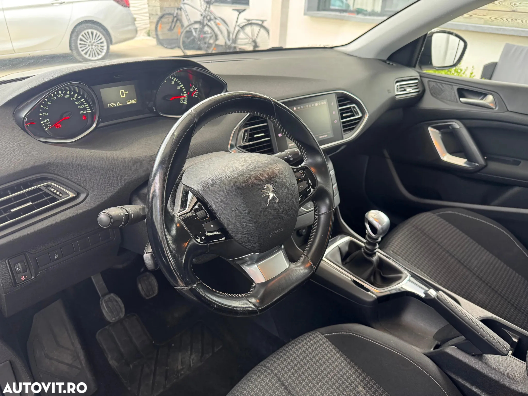 Peugeot 308 SW PureTech 110 Stop & Start Allure - 15