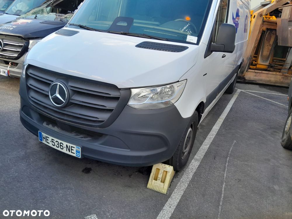 Mercedes-Benz eSprinter - 10