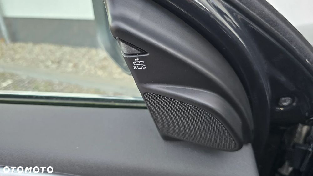 Volvo XC 60 T6 AWD RDesign - 24
