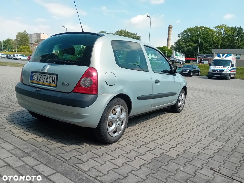 Renault Clio 1.2 16V Pack Authentique - 4
