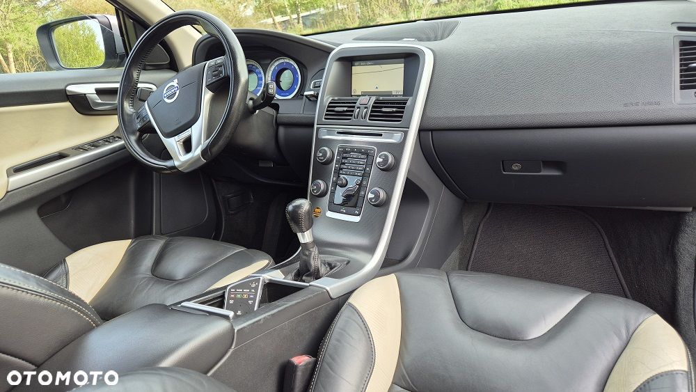 Volvo XC 60 D4 RDesign - 7