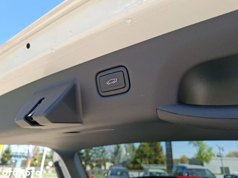 Hyundai Kona 65kWh Executive - 19