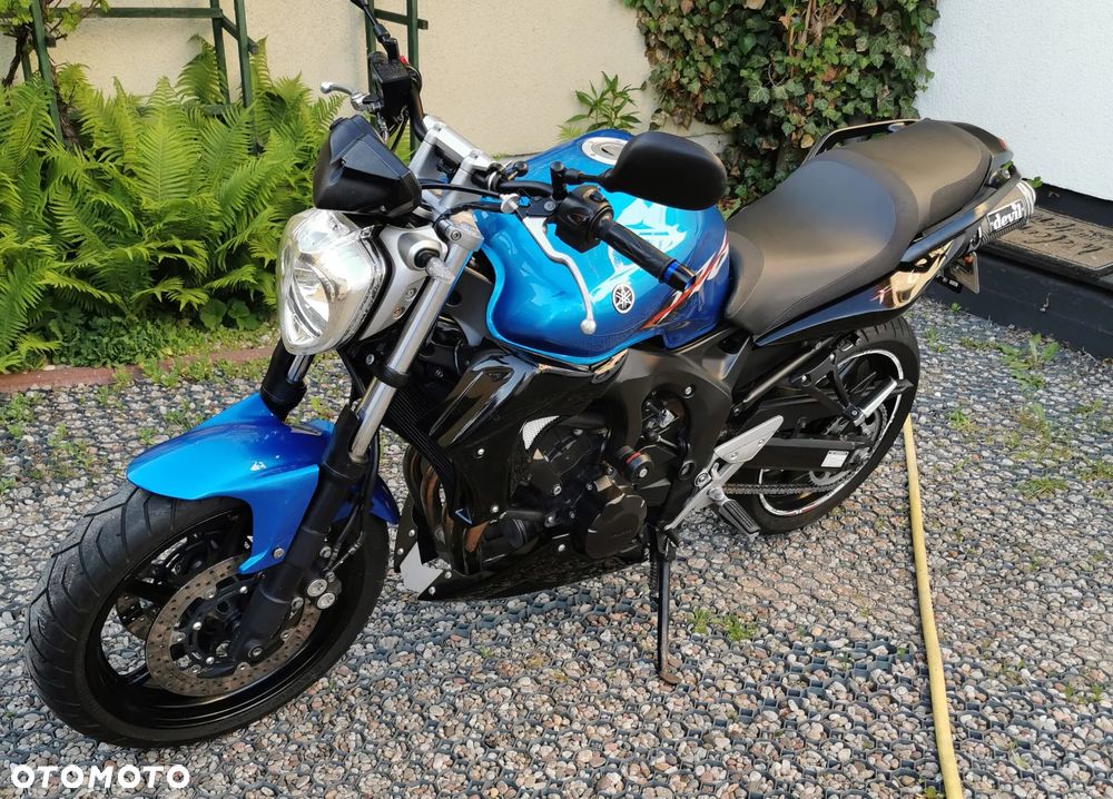 Yamaha FZ6 - 4