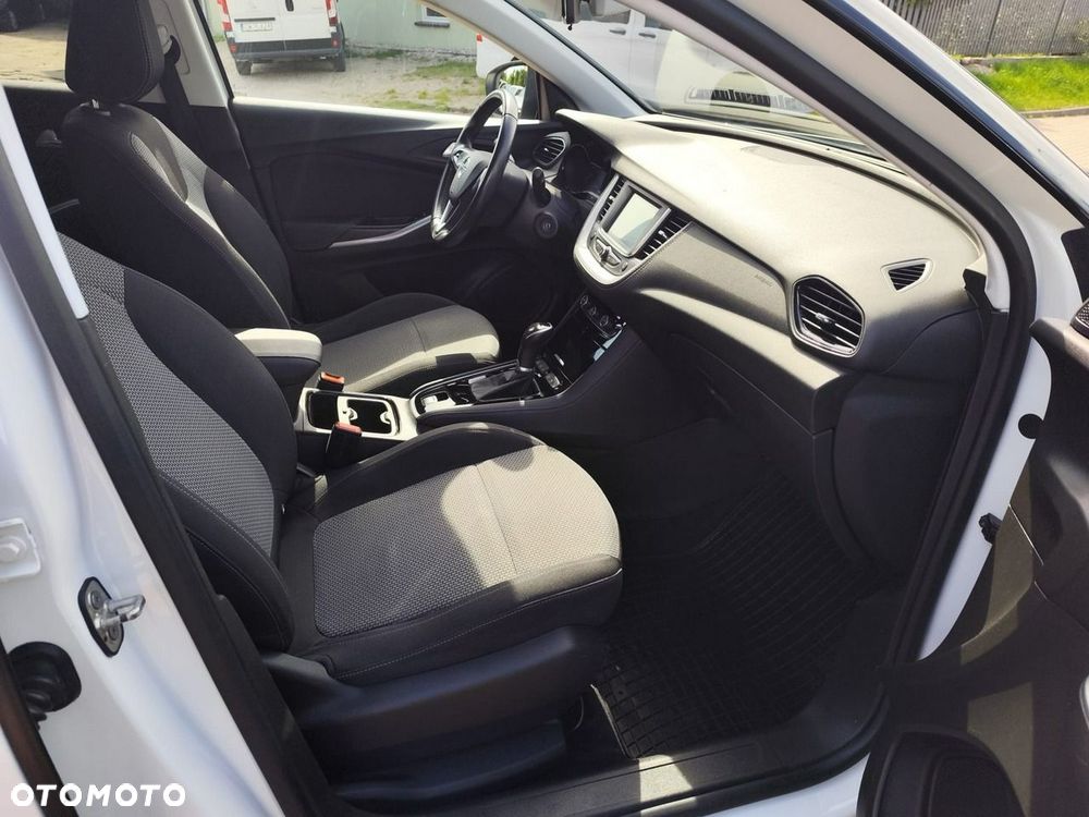 Opel Grandland X 1.2 T GPF Design Line S&S - 13