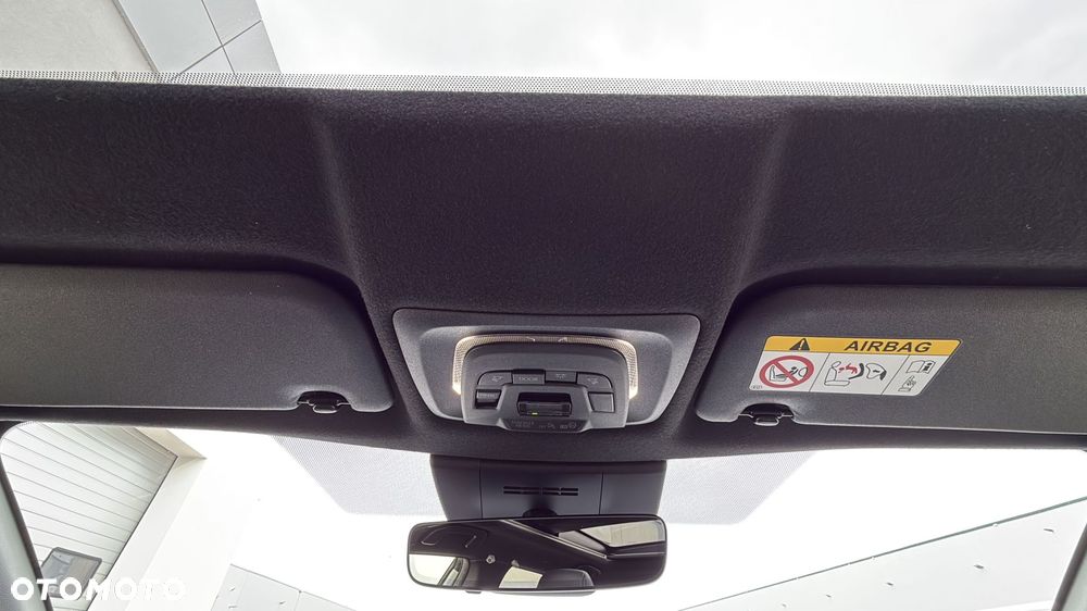 Toyota Corolla Cross 2.0 Hybrid Premiere Edition AWD - 24