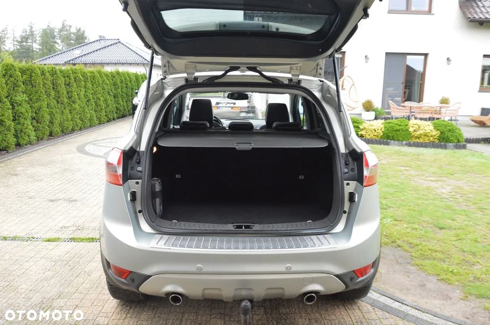 Ford Kuga 2.0 TDCi 4x4 Titanium - 27