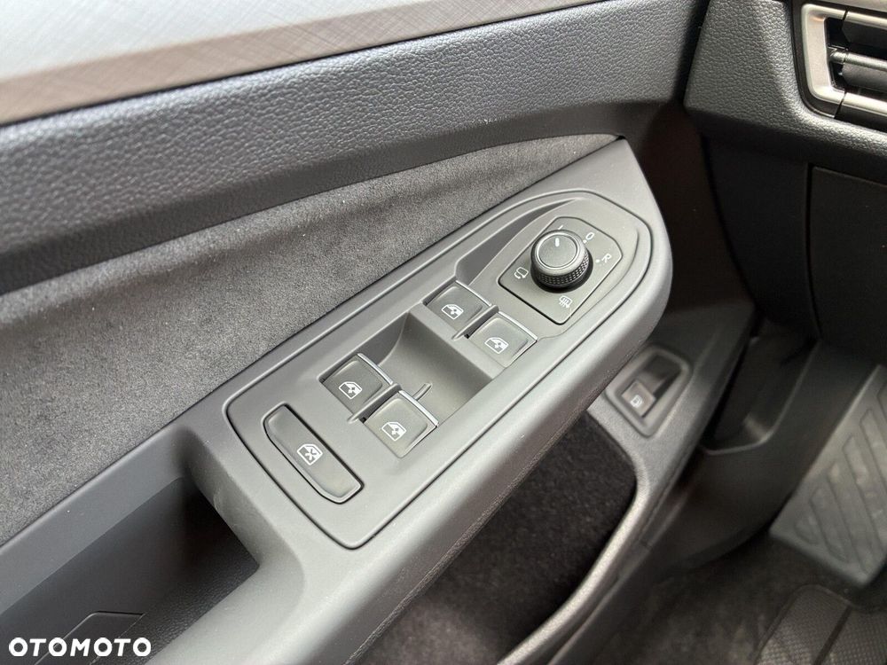 Volkswagen Golf - 23