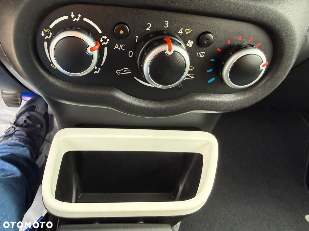 Renault Twingo SCe 70 Dynamique - 25