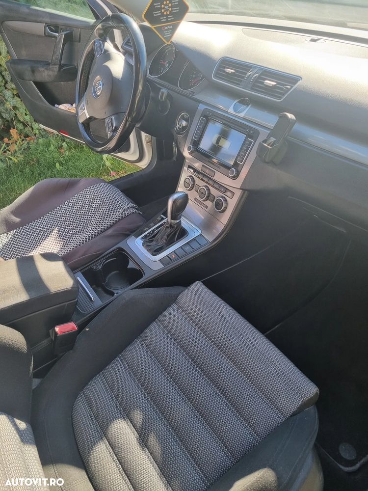 Volkswagen Passat - 9