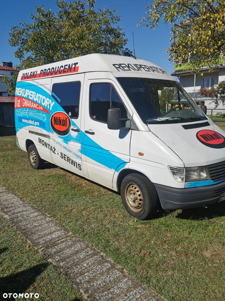 Mercedes-Benz Sprinter - 1