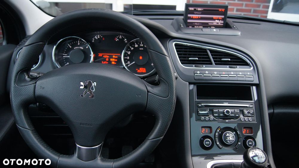 Peugeot 5008 2.0 HDi Allure 7os - 19