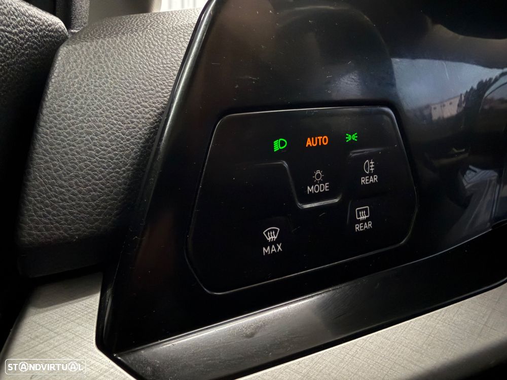 VW Golf 1.0 TSI Life - 25