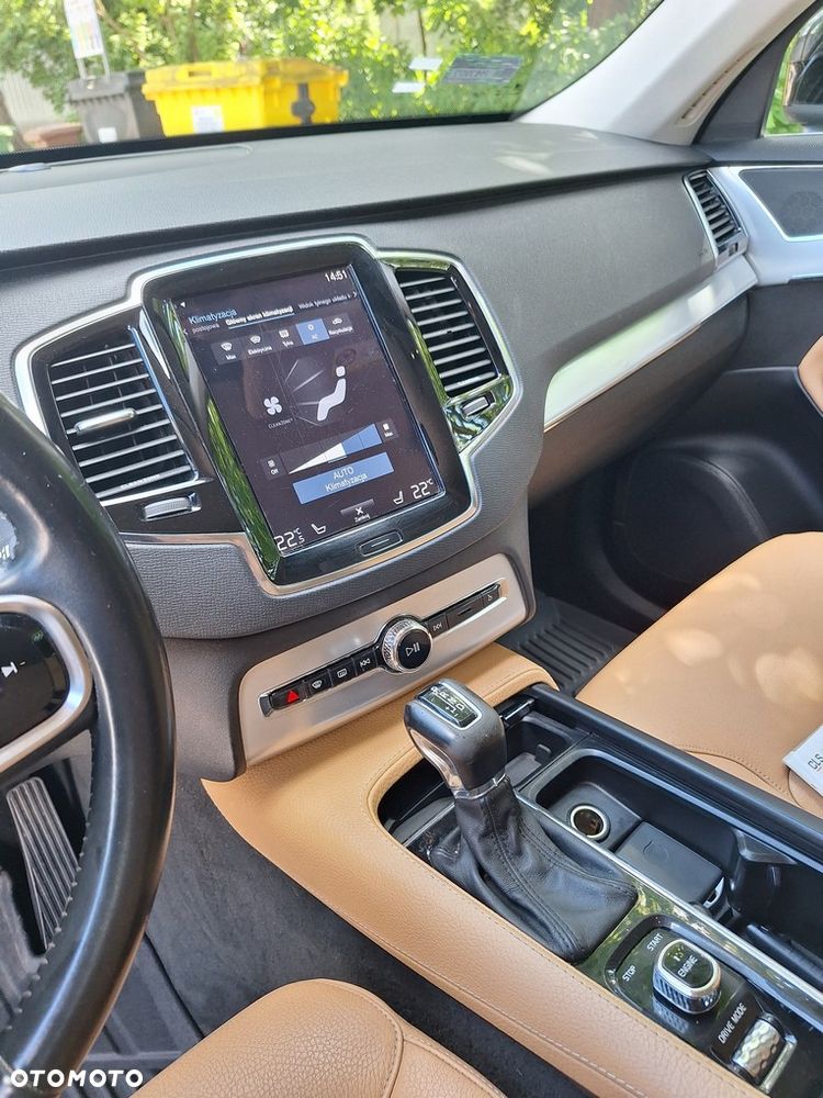 Volvo XC 90 D5 AWD Momentum 7os - 25