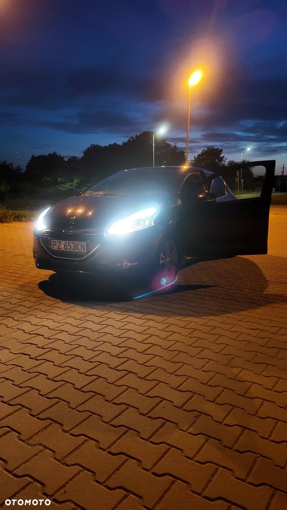 Peugeot 208 1.2 PureTech Active - 6