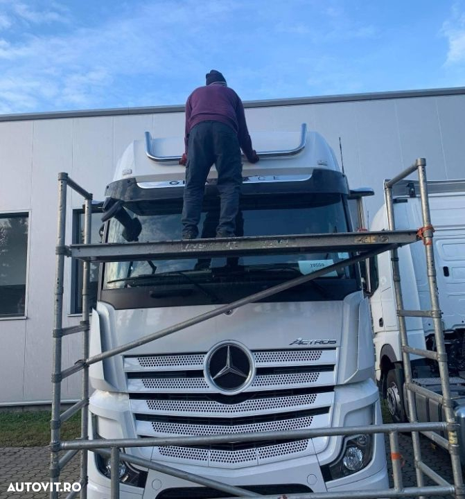 Bullbar, suport lumini Actros Mp4 - 14