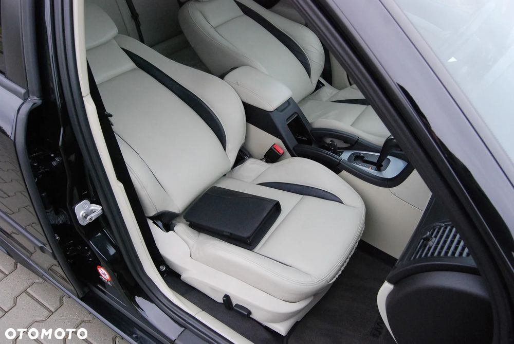 Saab 9-3 2.0T Aero - 25