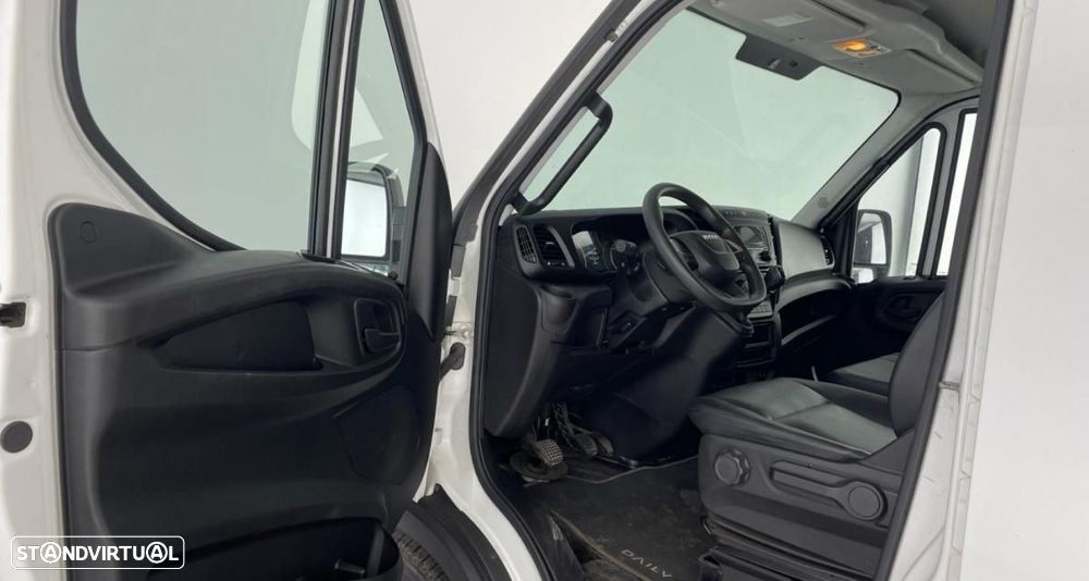 Iveco Daily 2.3 35S14HV c/IVA - 4