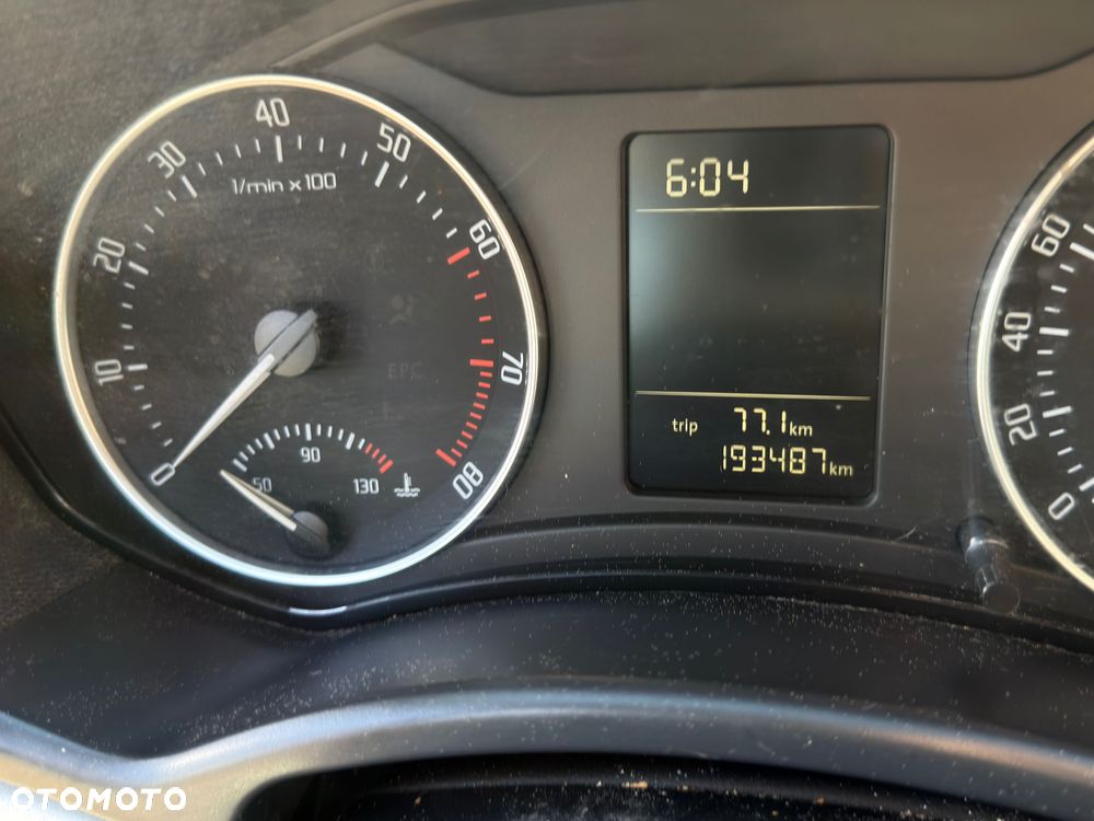 Skoda Octavia - 8