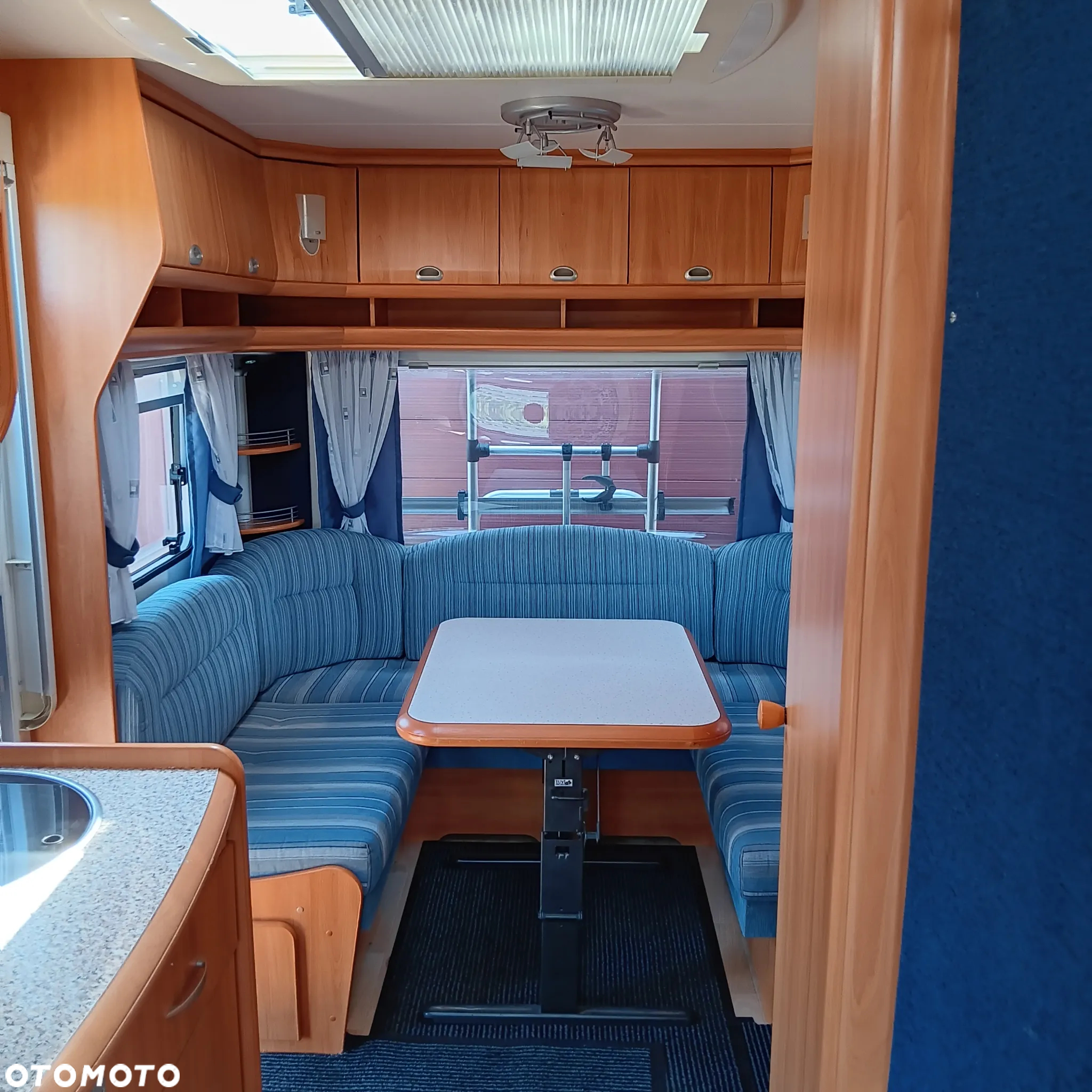 Hobby 450 de luxe - 10