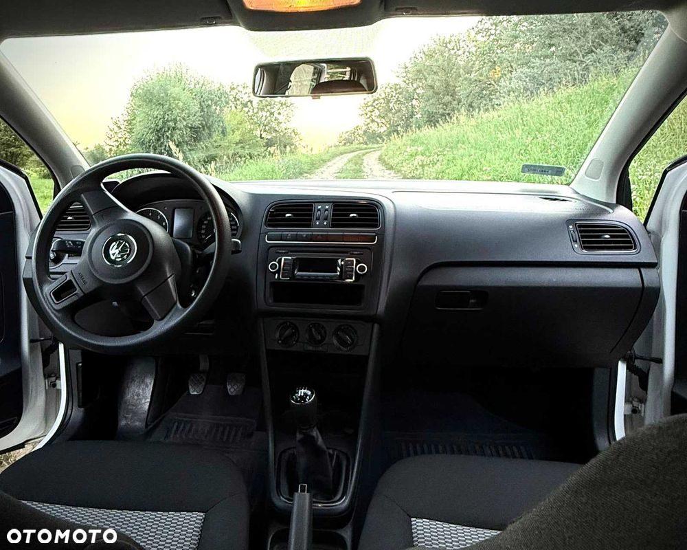 Volkswagen Polo - 5